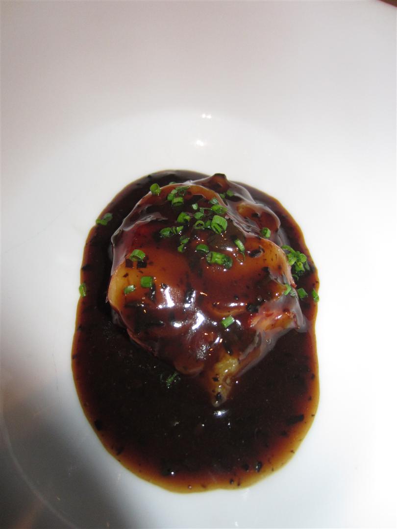 El Celler de Can Roca en Girona Any guesses what this is? It was apparently potato mash, lobster and sauce of black trumpets